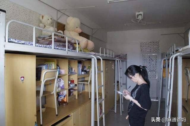 宿管员对学生如何管理,宿管管理学生的技巧和方法