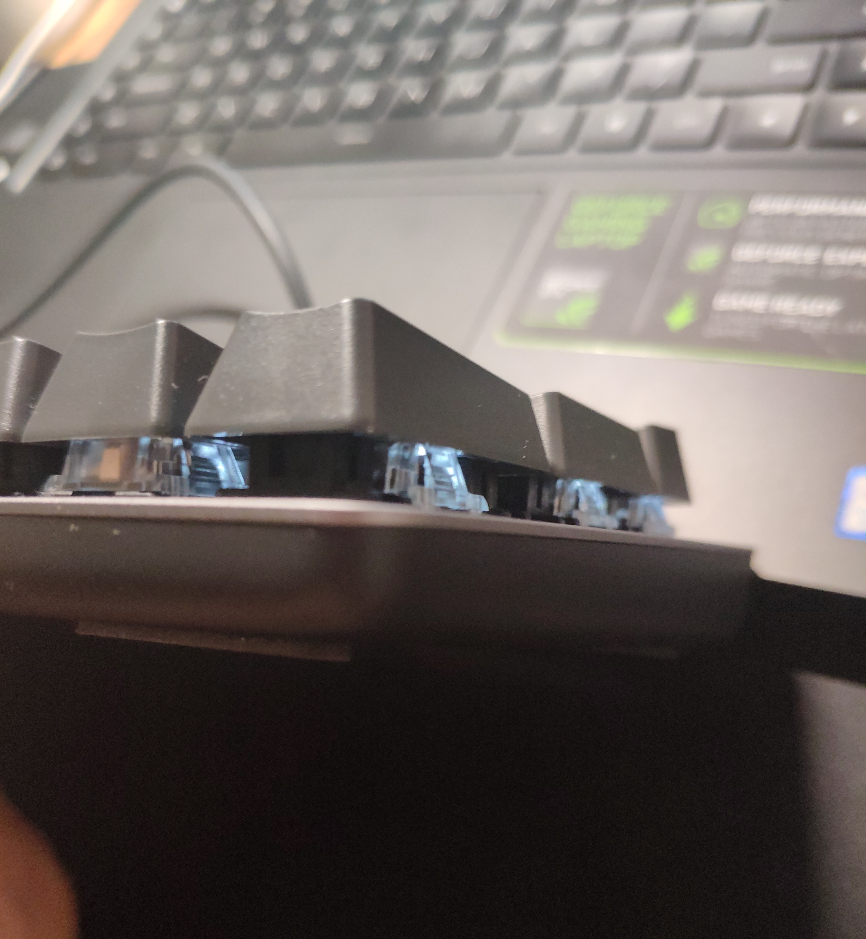 罗技k845键盘怎么调音量,闲鱼上的罗技键盘k845为什么便宜