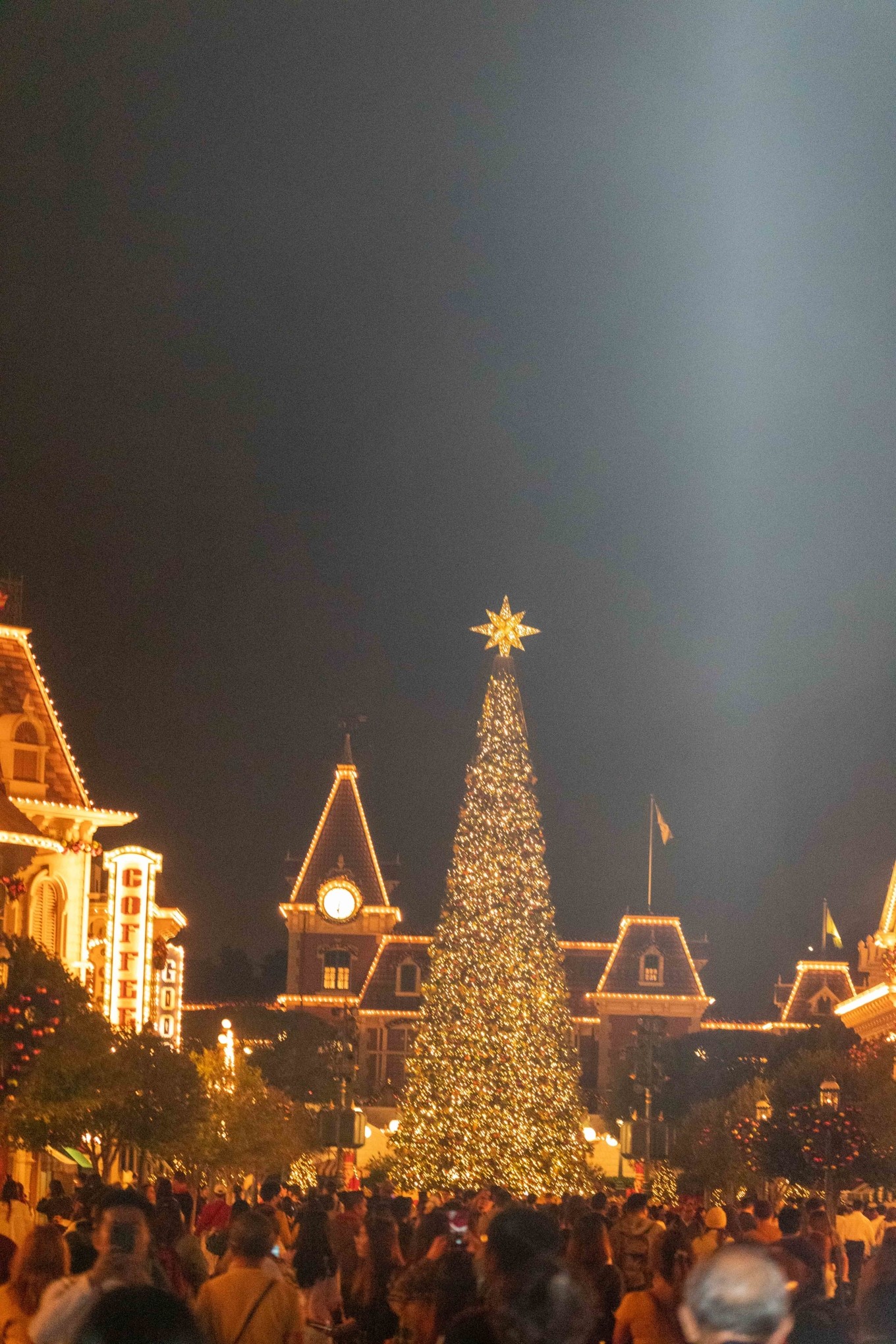 香港迪士尼有哪些好玩的地方,香港迪士尼附近有什么好玩的