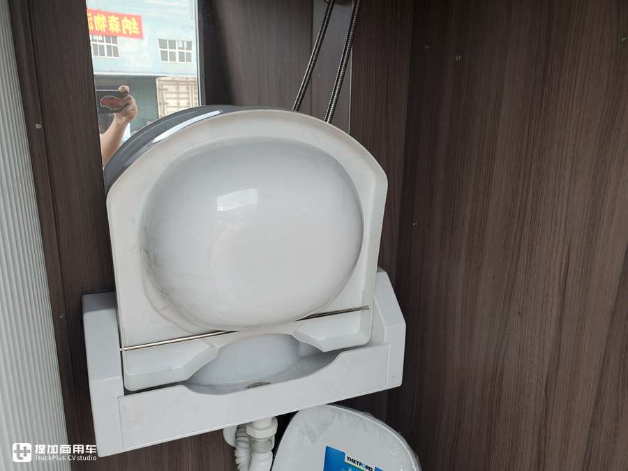 解放jh6怎么区分大小驾驶室,解放jh6国六房车货车用车真实感受