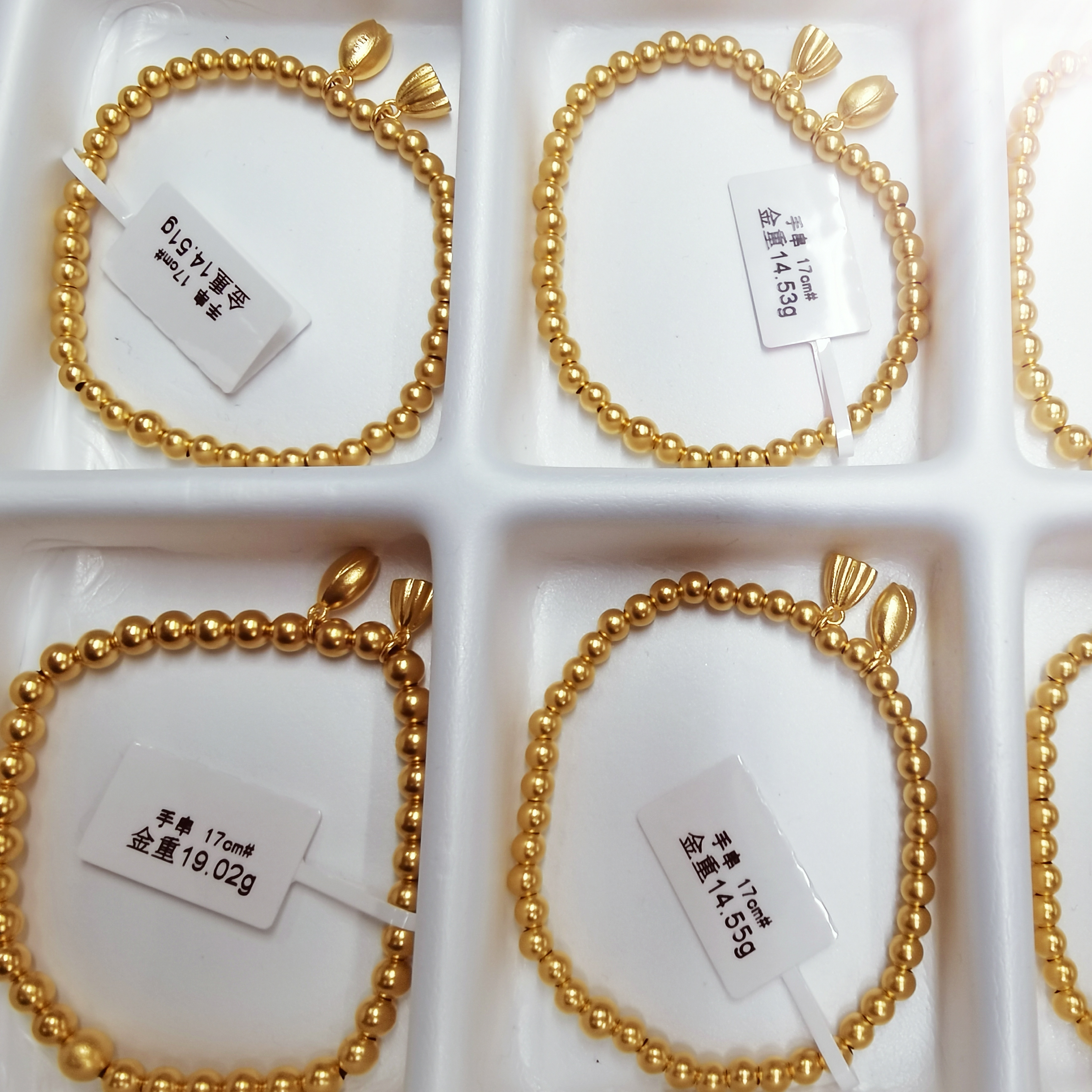 哪些黄金首饰可以减龄又百搭,总有一款适合你珠宝首饰