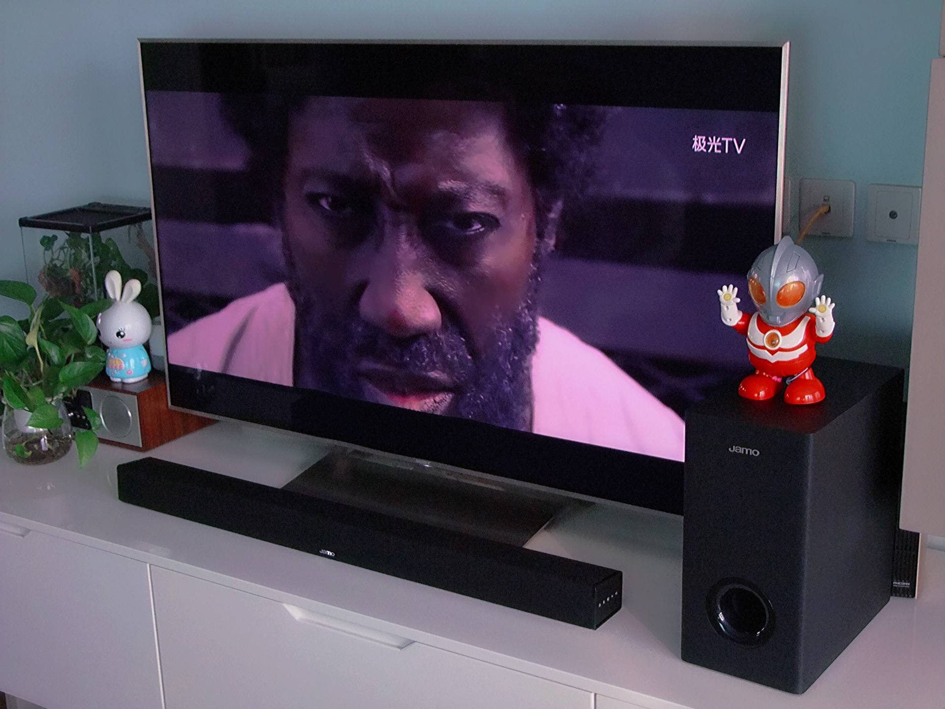 电视音效差怎么办,电视回音壁音响JBL