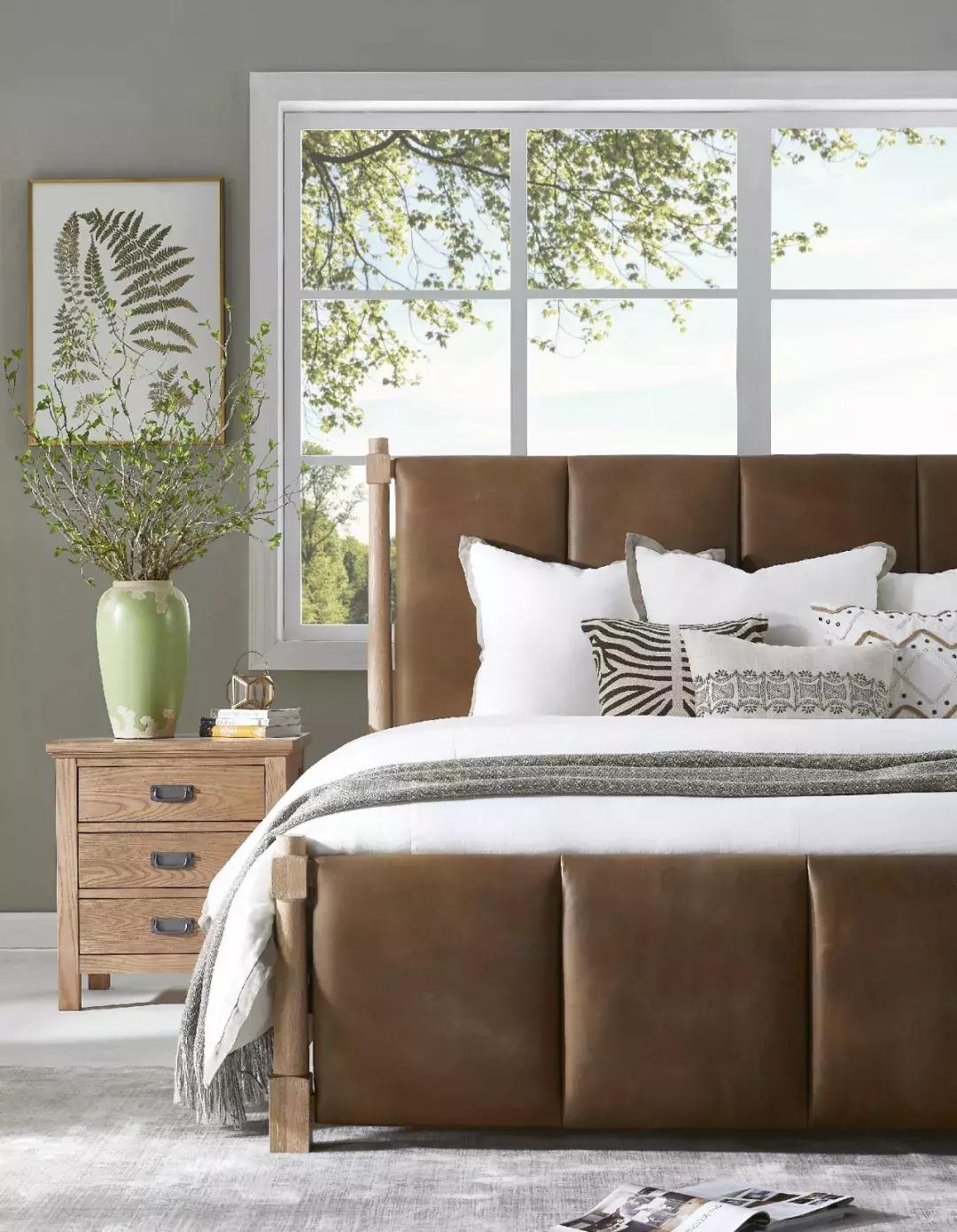 床头柜这样搭配卧室真的好美 (美洛铂格床头柜)