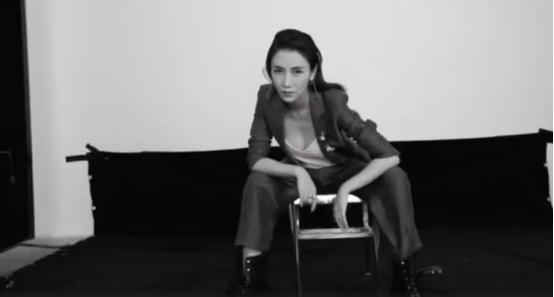 杨烁和老婆最近的情况,杨烁妻子的照片