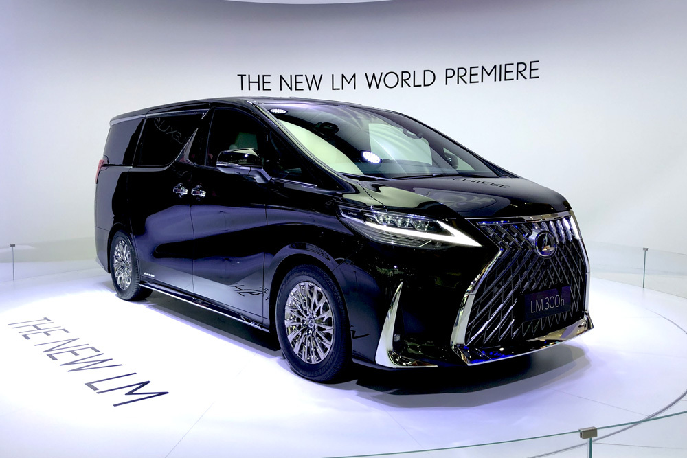 MPV中的劳斯莱斯！比埃尔法还夸张，雷克萨斯LM这次该加价多少？