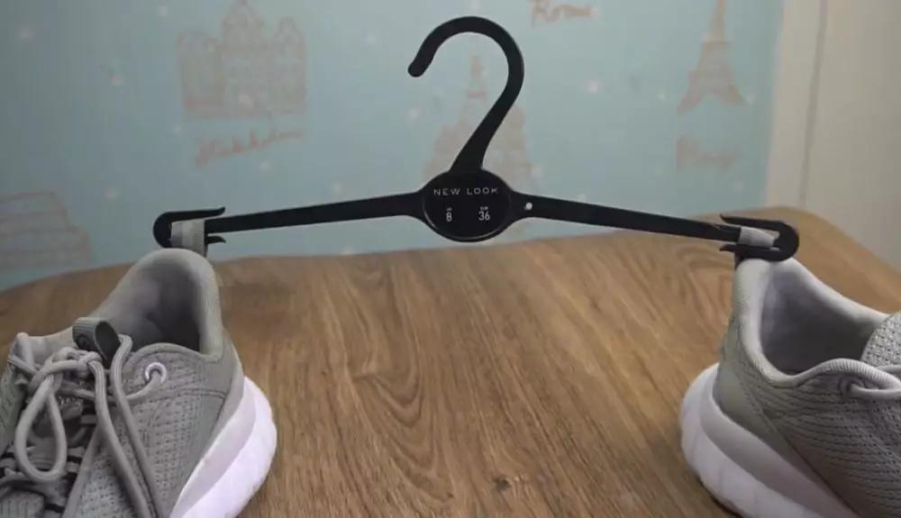 鞋子鞋口清洗的方法,鞋子后面的小拉环