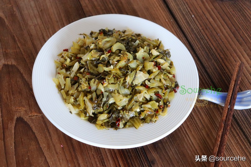 大厨教你酸菜怎么炒好吃,怎么做的酸菜又爽口又入味