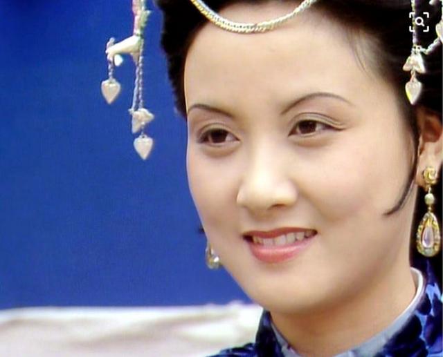 红楼梦中提到王熙凤对贾府的管理,红楼梦贾府落败后的惨状