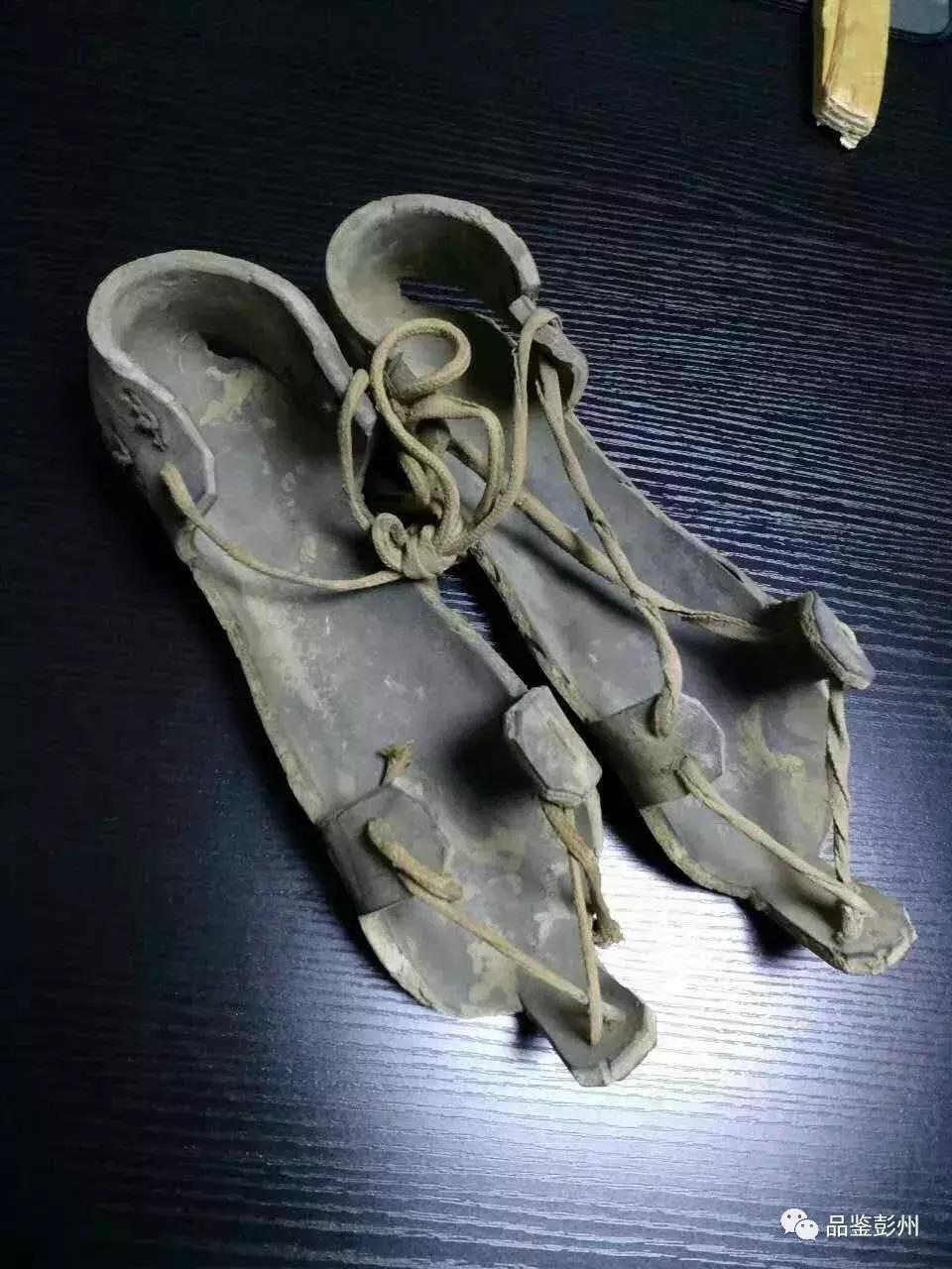 走遍中国的“寻鞋哥”来了!这回居然换上“军乐造”