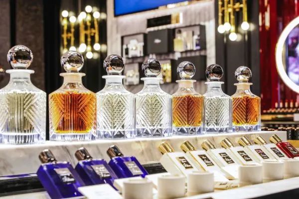 迅速俘获中国人的小*香众**，它们真的更“香”吗？