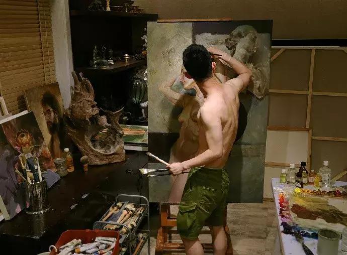 他的手绘原画太牛了，笔下美*欲人**欲飘仙，色调与笔感美煞无数网友