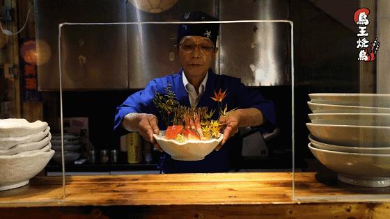 没想到师惠坊这家不足40平米的烤串店，竟是上班族的秘密基地！