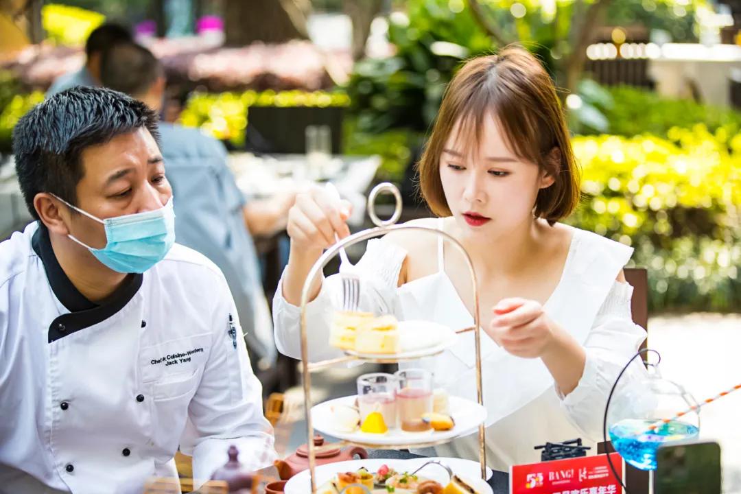 淮海路“红牌”倾城出动，回顾TA的精彩8小时