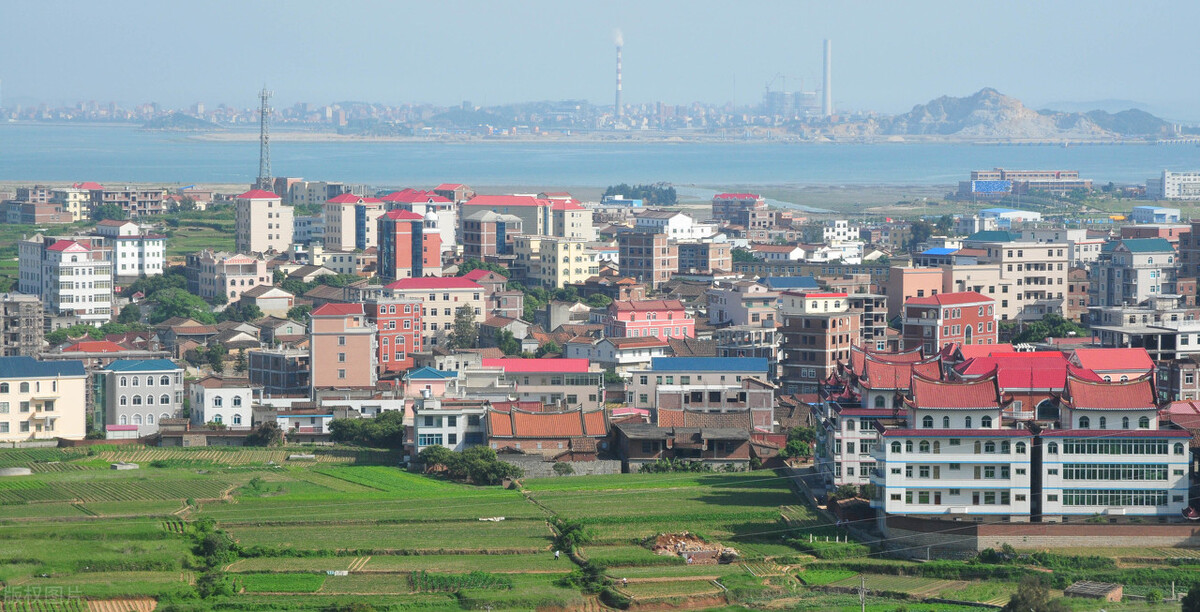 福建九个地市的人均社会消费排名：厦门仅第五名，谁是第一名？