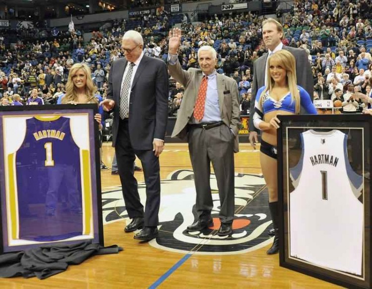 湖人vs勇士詹姆斯最后一球,19-20nba总决赛湖人第一场比赛