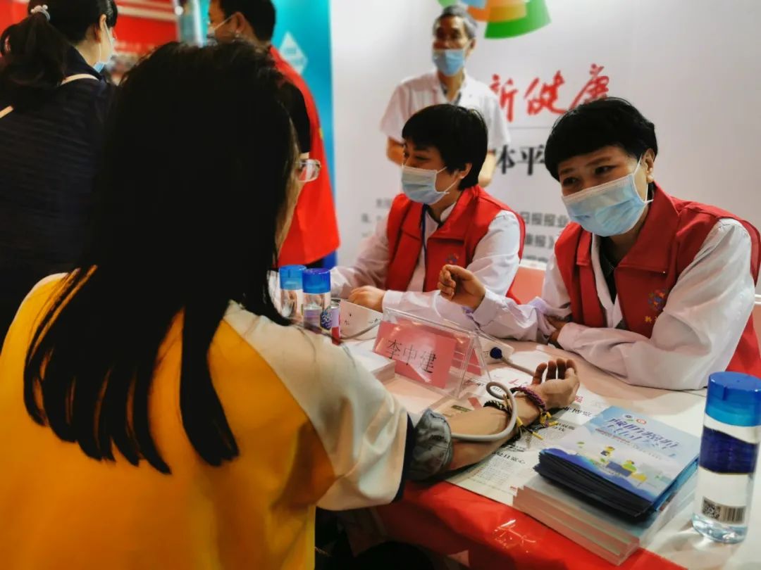 大咖云集国内知名专家来我院义诊,康复专家齐上阵义诊来袭暖群心