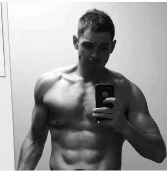 300斤的肥宅穿越异世界逆袭变帅哥,300斤肥胖逆袭变成女神