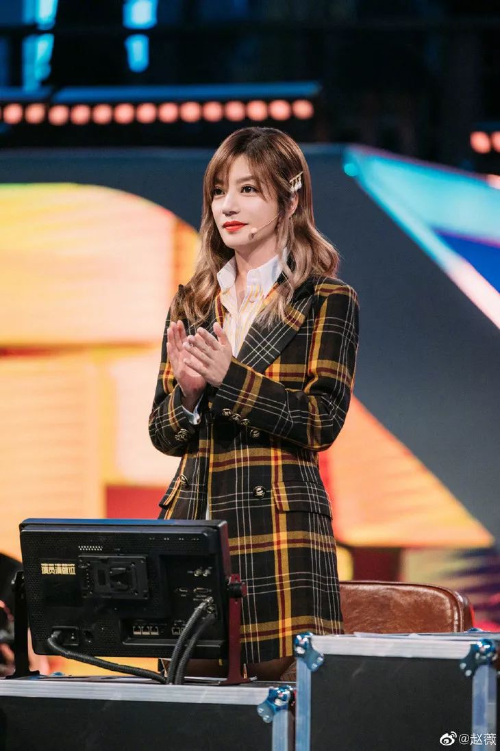 赵薇为啥演小燕子,赵薇演过什么节目