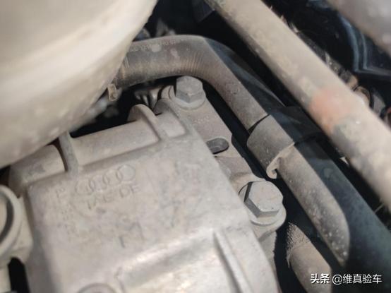 13W捡漏奥迪TT只为撩妹，却发现C柱有切割？检测师：心疼哥哥