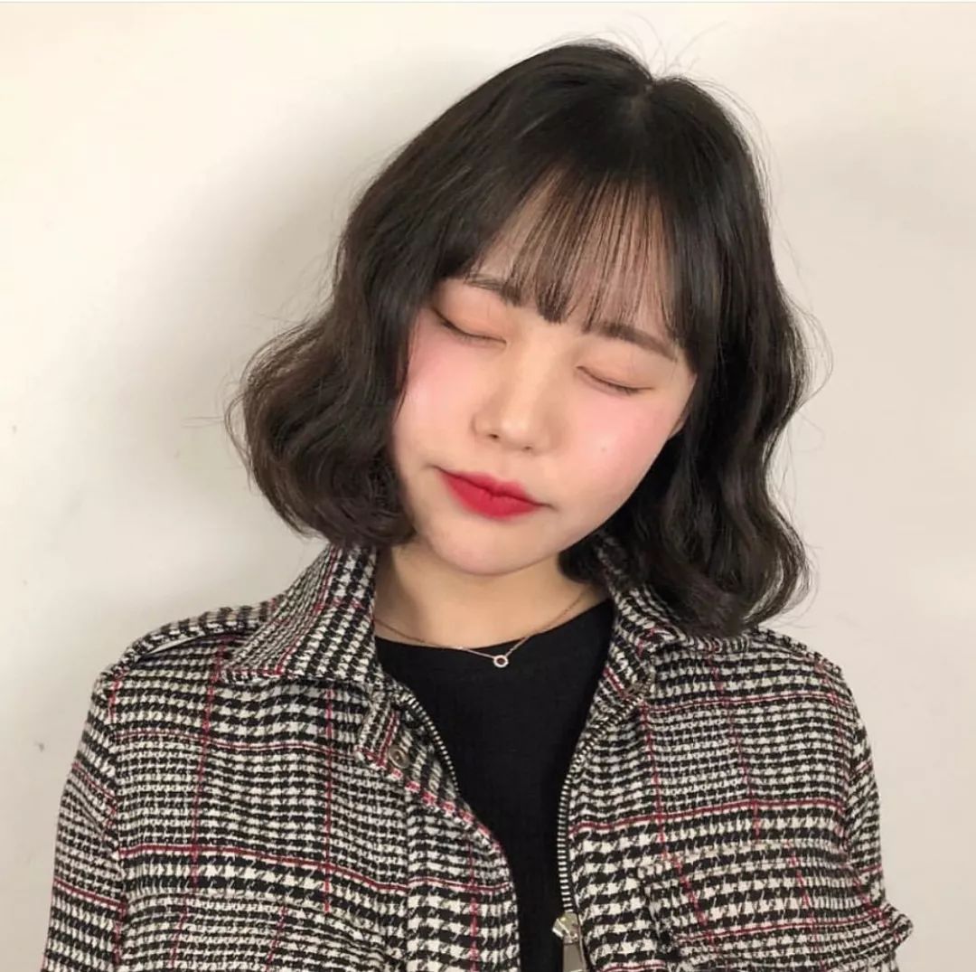 方圆脸适合的发型烫发,方圆脸适合的发型实况图