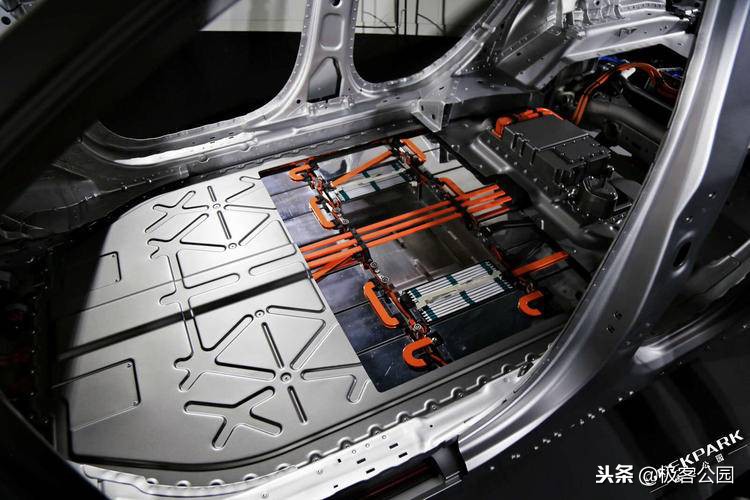 电动捷豹I-PACE即将交付，这可能是极客公园送出的最贵极客专享价