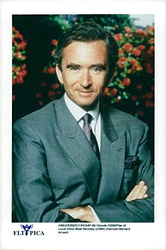 实体店卖衣服赚钱么,开网店卖衣服赚钱吗