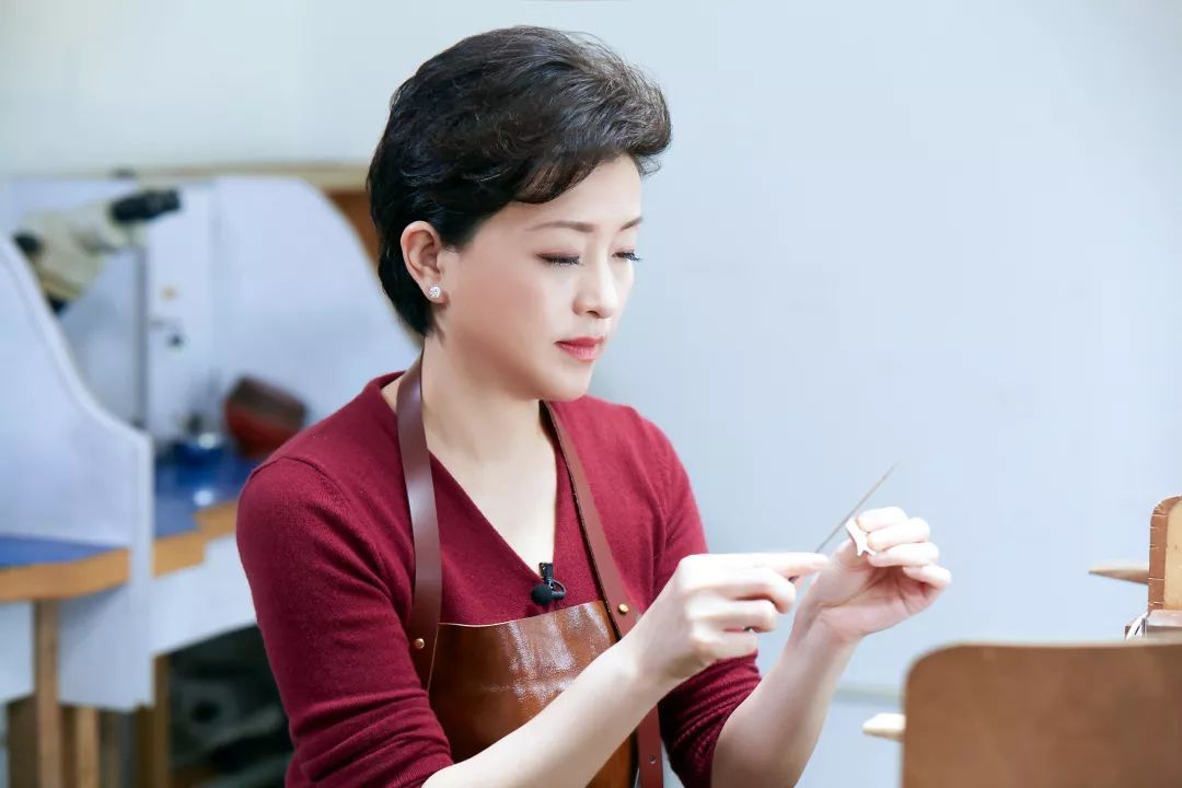 做主持人遇到的经验和教训,当主持人的经验教训