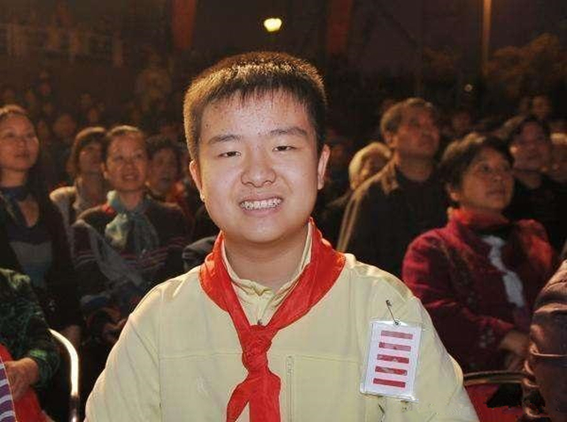 曾经的五道杠少年如今过得怎么样,曾是名噪一时的五道杠少年