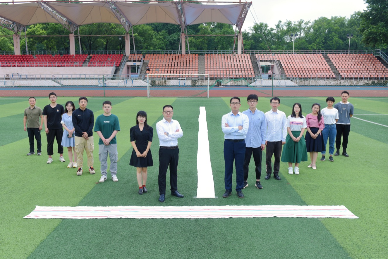 中国科学家太牛了，科幻电影里的衣服，我们做出来了