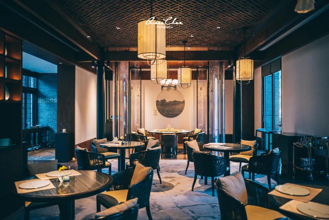 这是湖边度假酒店的性价比天花板！还有双11玩法剧透