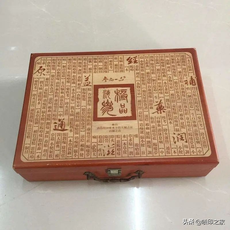 喷绘机和uv卷材机的区别,uv喷绘机有哪些优势