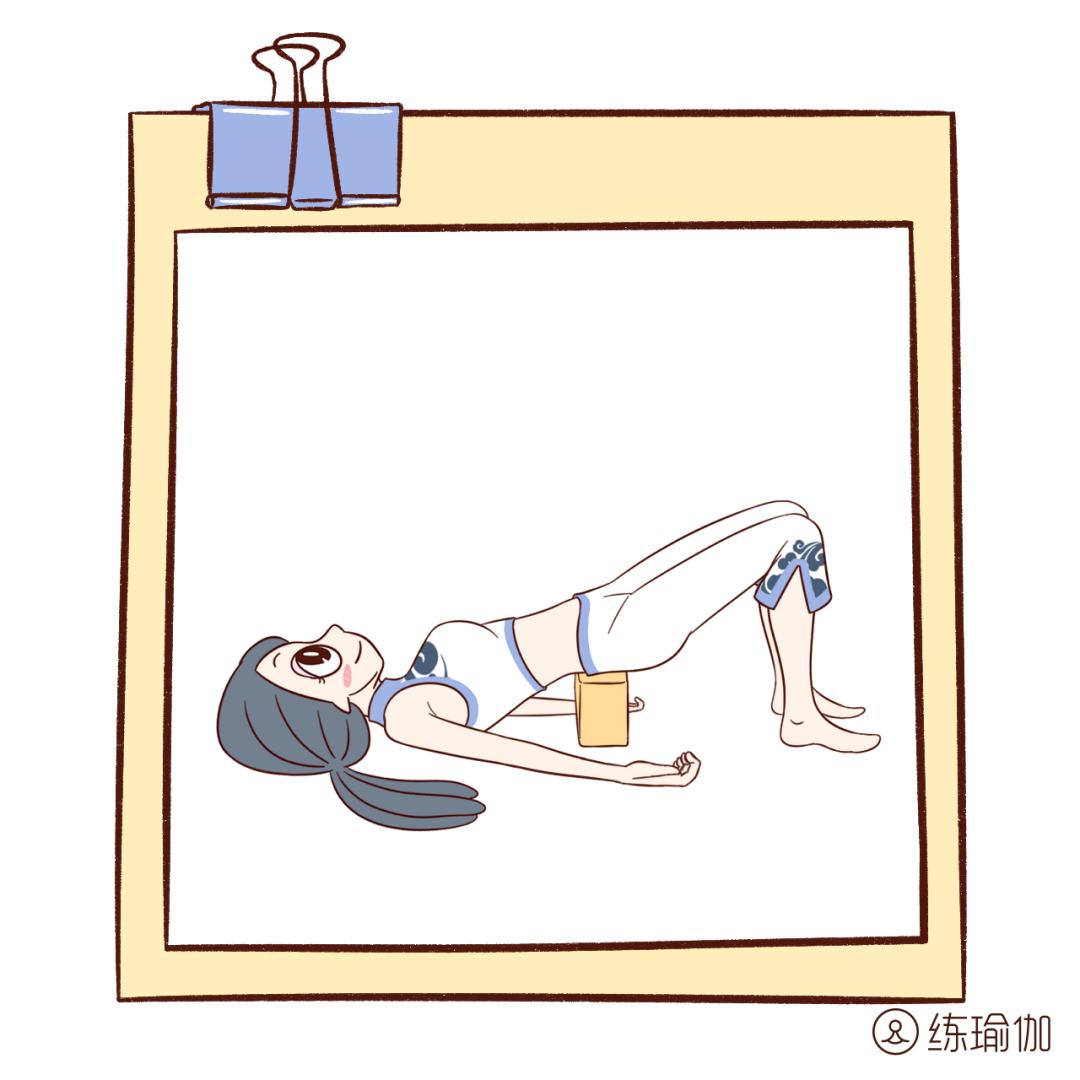 让身体瘦的操,帮助排气的瑜伽动作