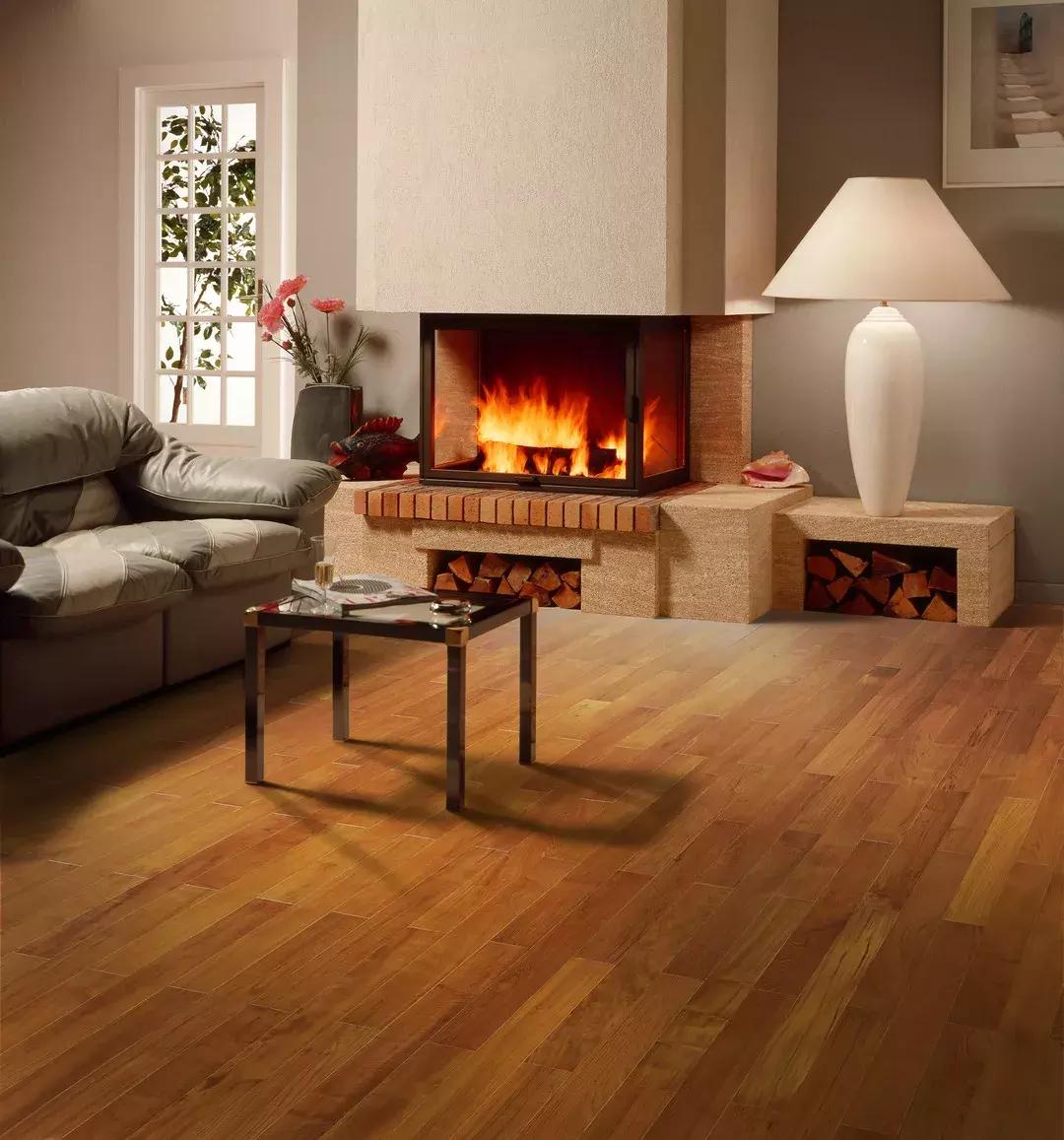 卡思摩地板和世友地板哪个好,世友地板和大自然地板哪个好