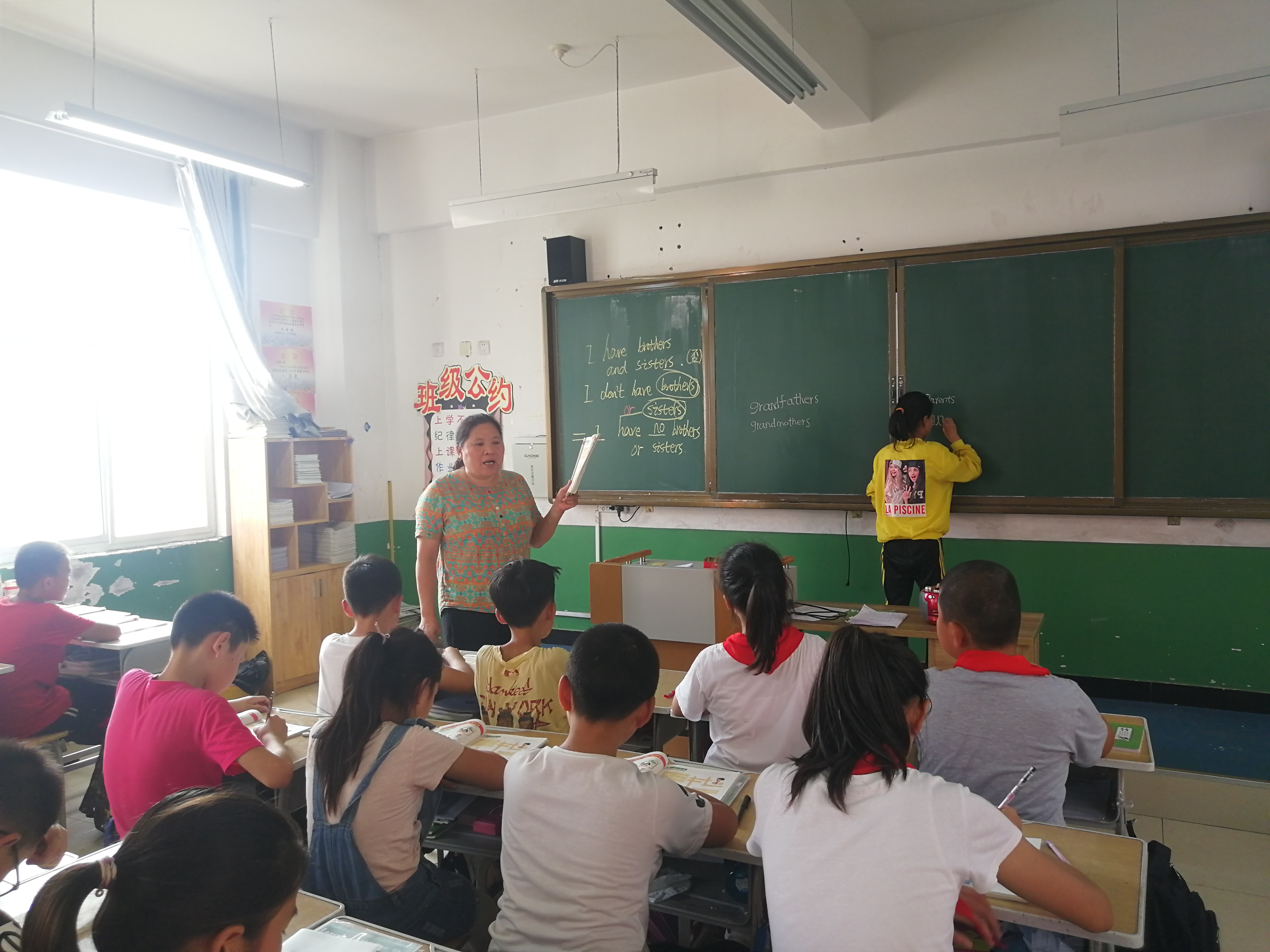 慧心妙语促提升助飞新人添动力——丰荫明德小学开展推门课活动纪实（图）