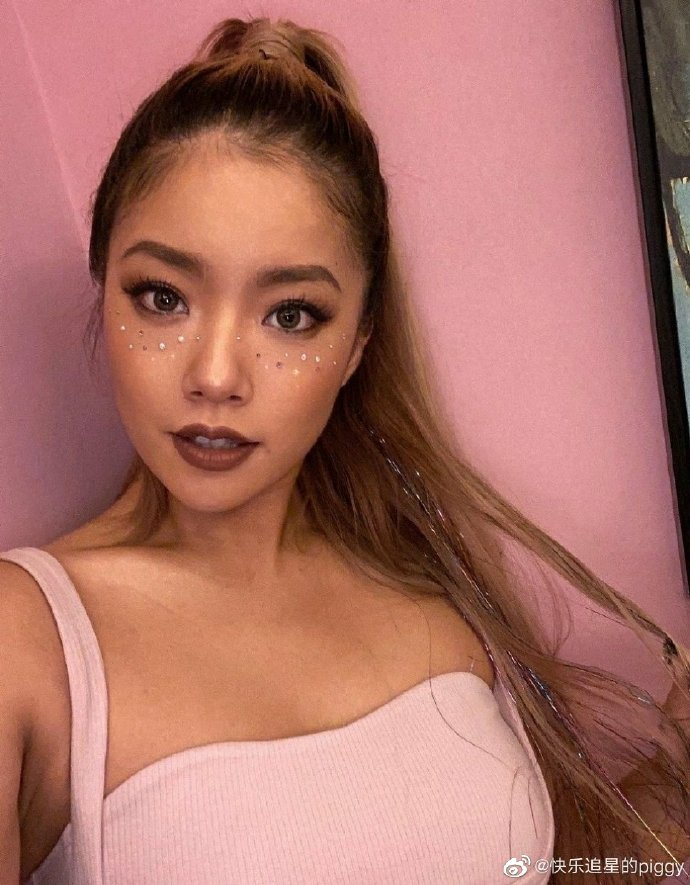 王菊适合什么眼影,王菊用的眼线