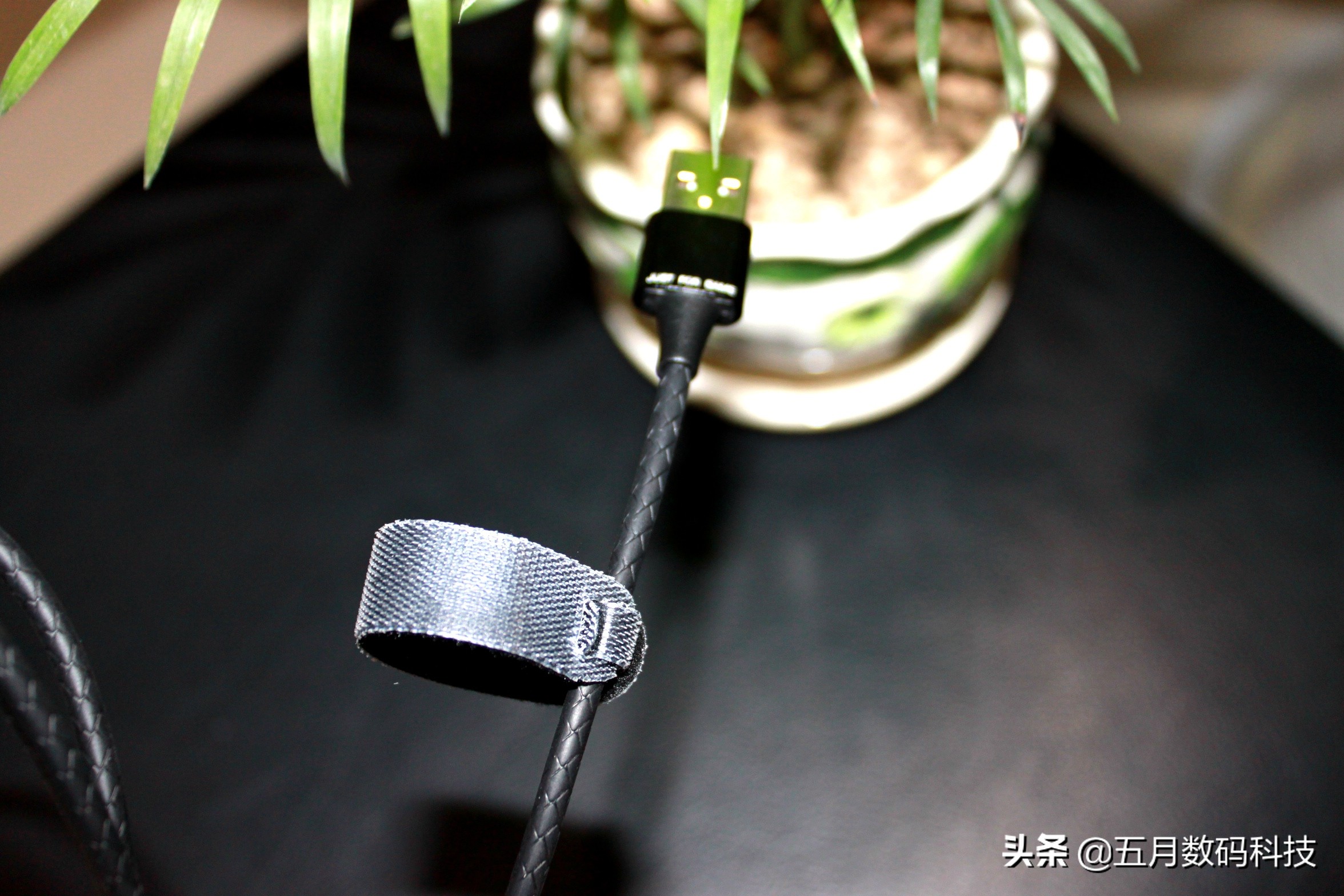 iZEAL艾泽游戏数据线，完美邂逅，成功吃鸡