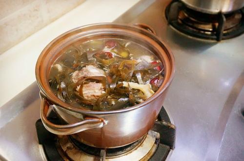 夏季凉拌海带配黄瓜,凉拌海带和什么菜最搭配