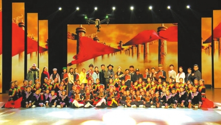 《玛薇》曲作者吉布李宏：重返大凉山为彝族孩子们谱儿歌