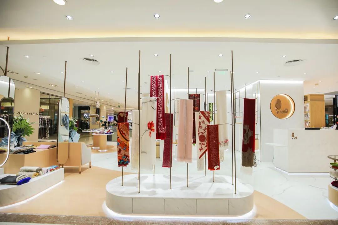 独家专访孙青锋:嫵WOO如何打破国际奢侈品牌的垄断