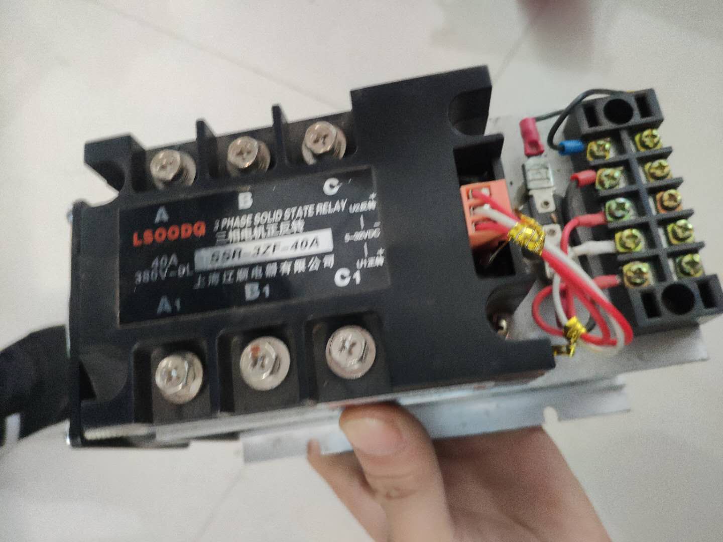 为什么固态继电器会烧掉,三轮摩托车继电器经常坏