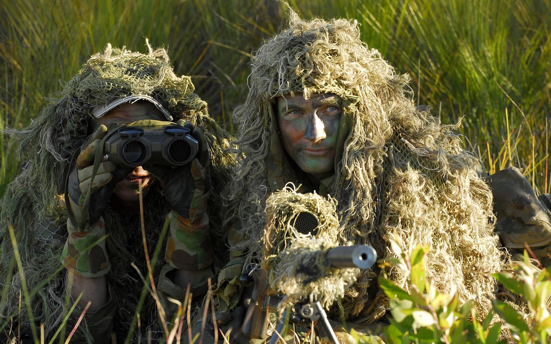 *击狙**手能盲狙目标吗，真正的*击狙**手喊话别被游戏欺骗了