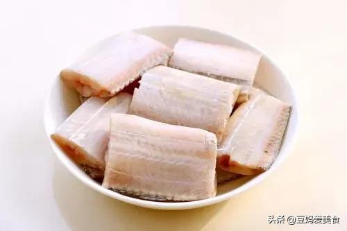 同样的鲈鱼超市比菜市场便宜,市场卖的带鱼为什么这么便宜