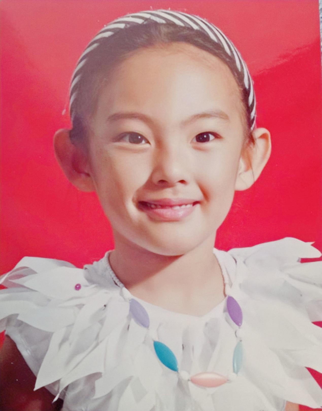 张雨绮御姐出场,张雨绮一向肤白貌美很有御姐气质