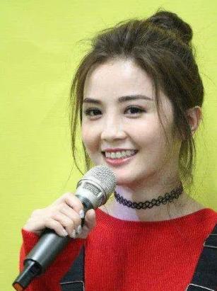 脸上有这4个标记是天生美人脸,脸上有哪些特征比较好看