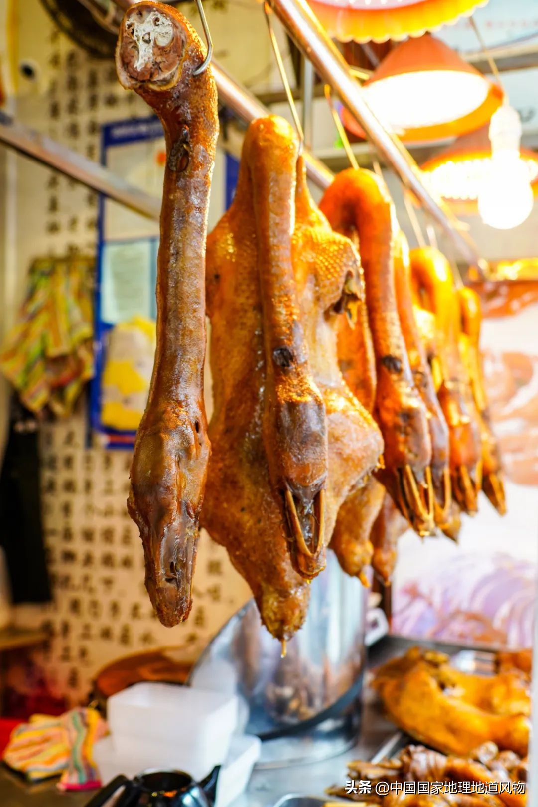 广东潮州为什么叫中国瓷都,广东潮州菜好吃吗