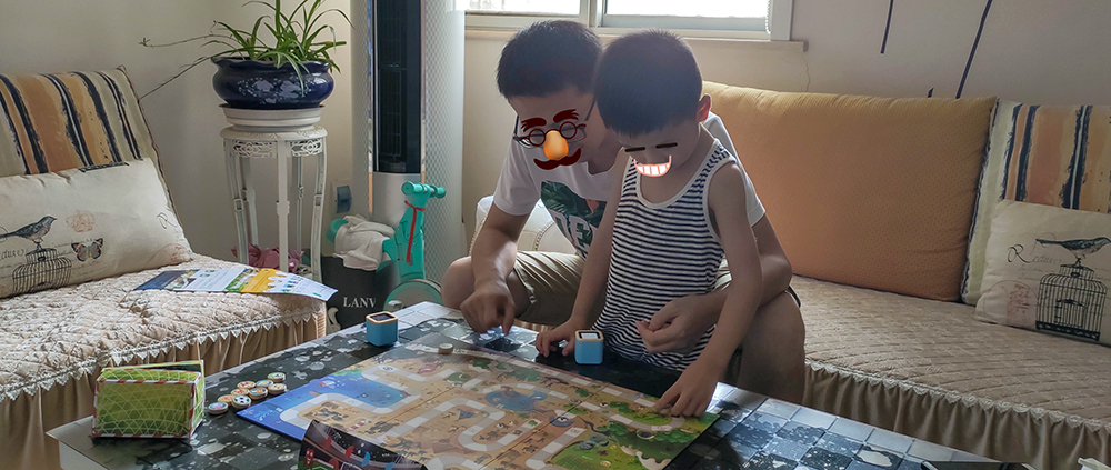 小米儿童玩具机器人,小米儿童智能陪伴机器人联网