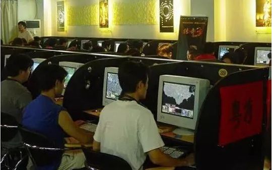 互联网发展史简短清晰,互联网发展历程经历了几个阶段