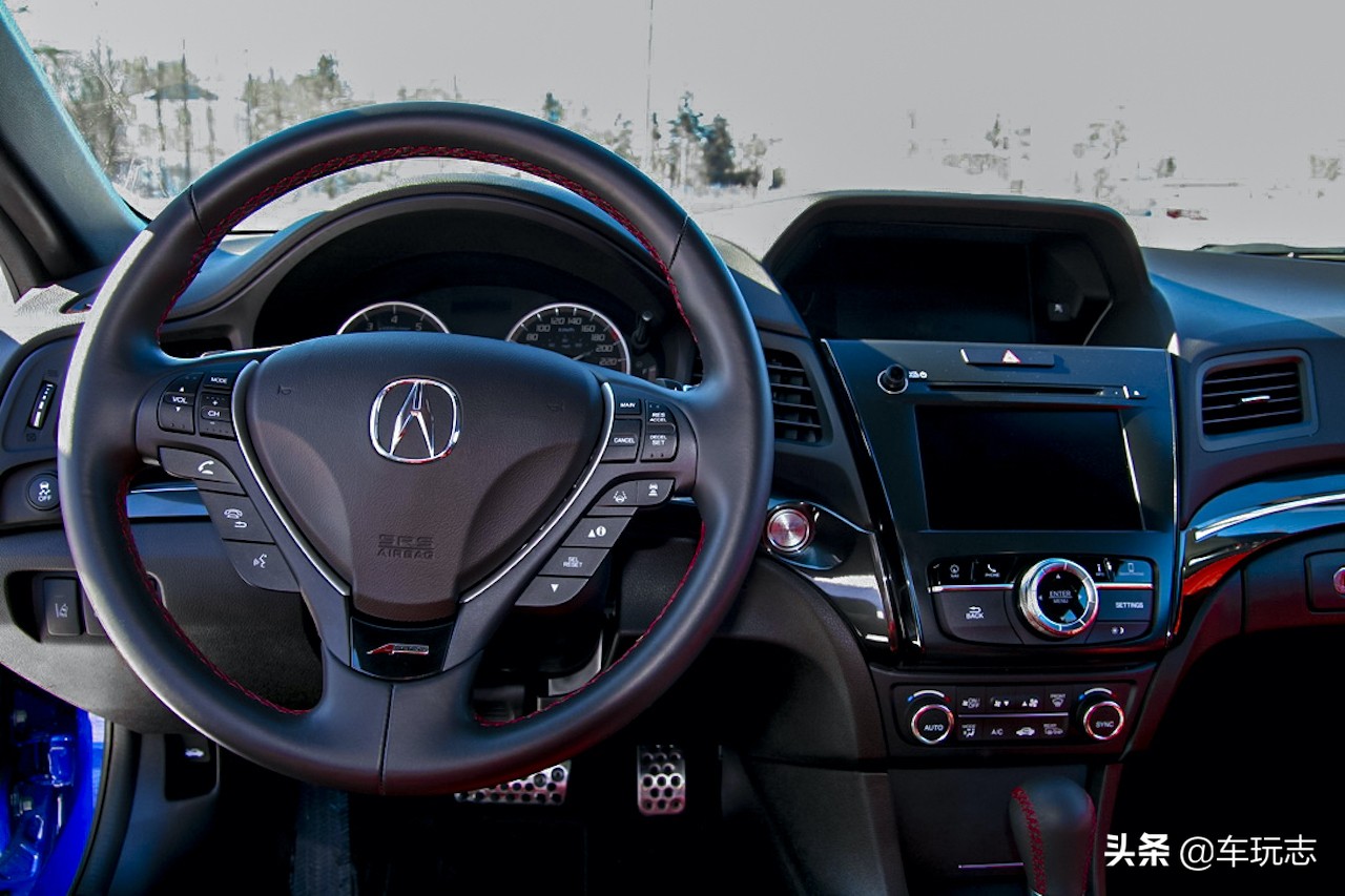 内饰很久没有更新了，体验2020款讴歌ILXTechA-Spec