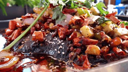 亲爱的塘主,小滋味烤鱼为您承包了整片鱼塘