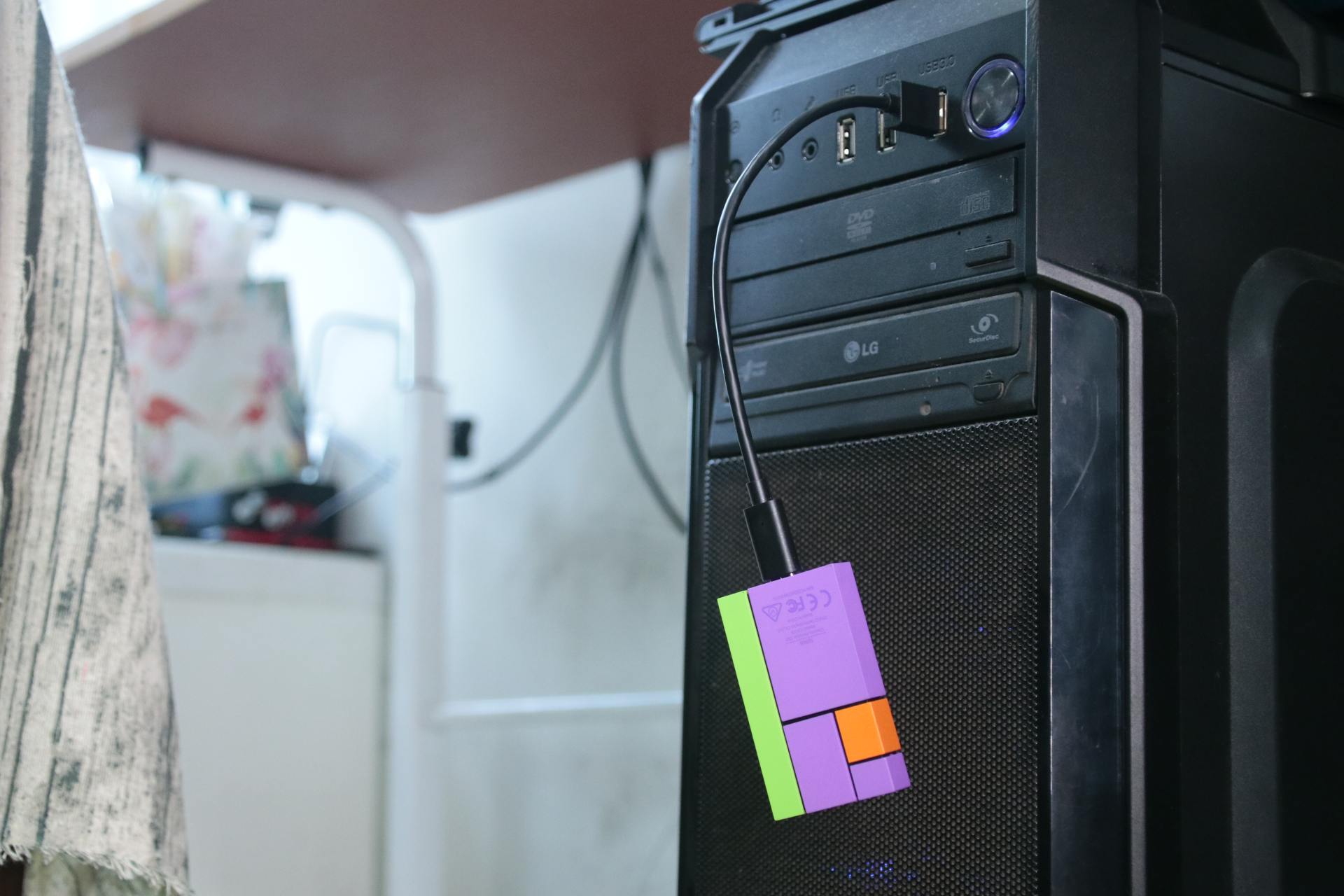 一不留神,移动硬盘竟已如此小而强悍!ORICOCN300为何值得买?